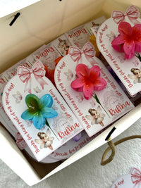 Bow Designed Birthday Favor Cards with Hair Brooch — Chocoodad Baku