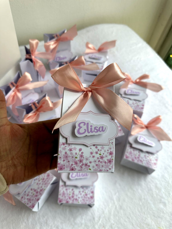 Floral Baby Welcome Baby Girl Mini Box – Personalized Chocolate — Chocoodad Baku