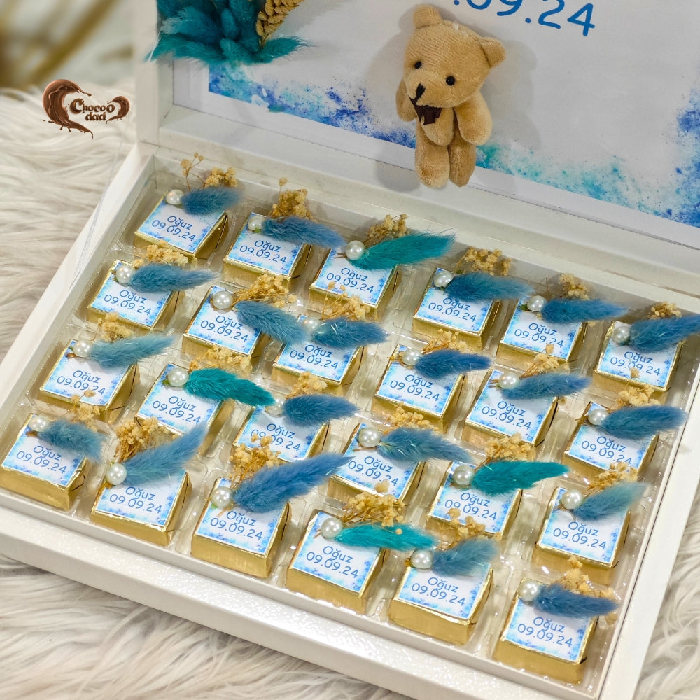 "Welcome Baby" 24-Piece Chocolate Box with Teddy Bear Design