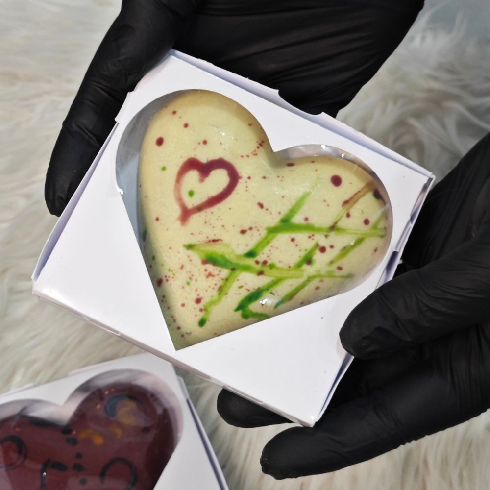 Dubai Chocolate Heart-Shaped 90g Favors for Special Occasions