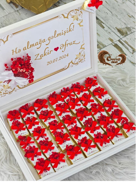 Həri gününə özəl qırmızı qızılgül buketli 24 ədədlik şokolad qutusu