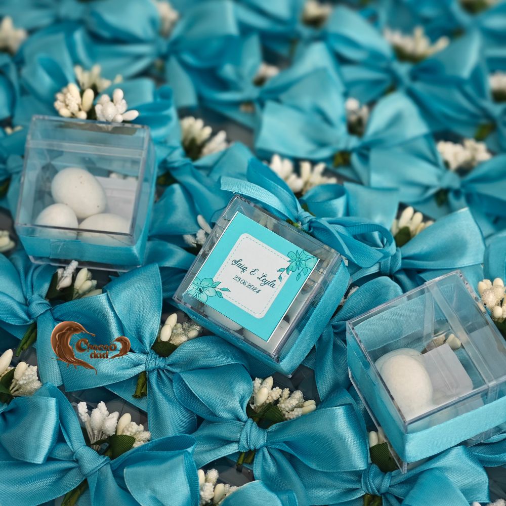 💍 Custom Transparent Box Dragee Chocolate Favors for Engagements & Weddings
