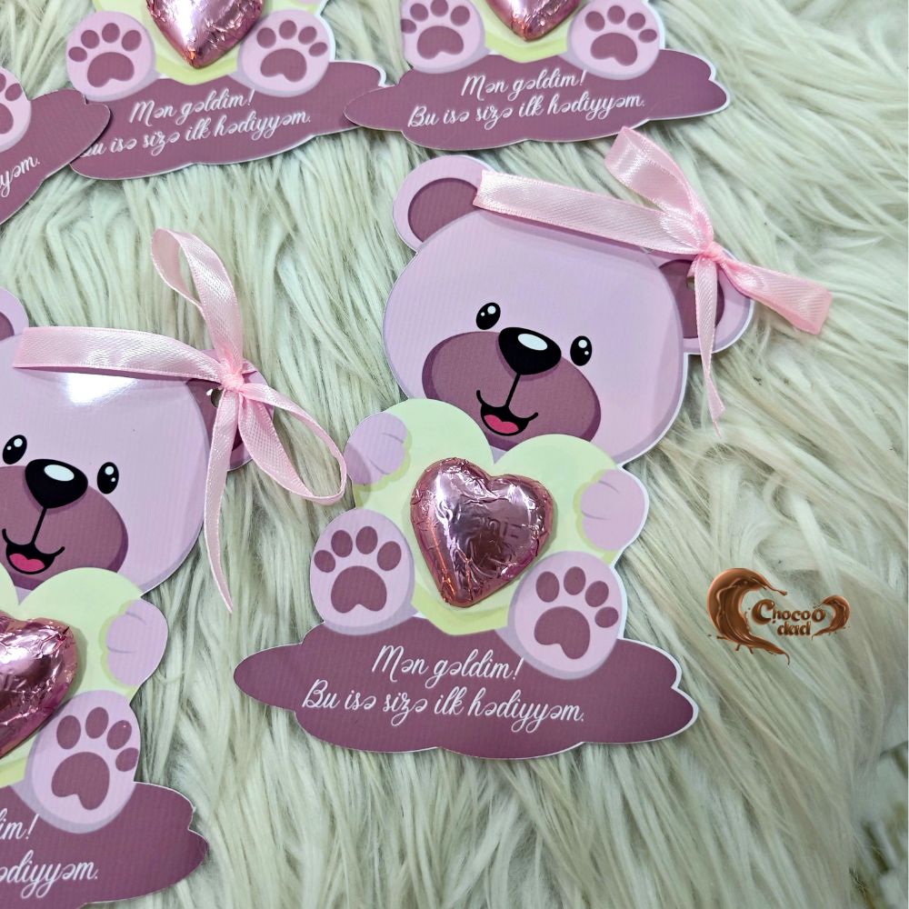 Customizable: Personalize with your baby’s name, date, or any additional message to make it even more special.
Perfect for Baby Showers: Thoughtfully designed to suit the joyful theme of welcoming your baby.