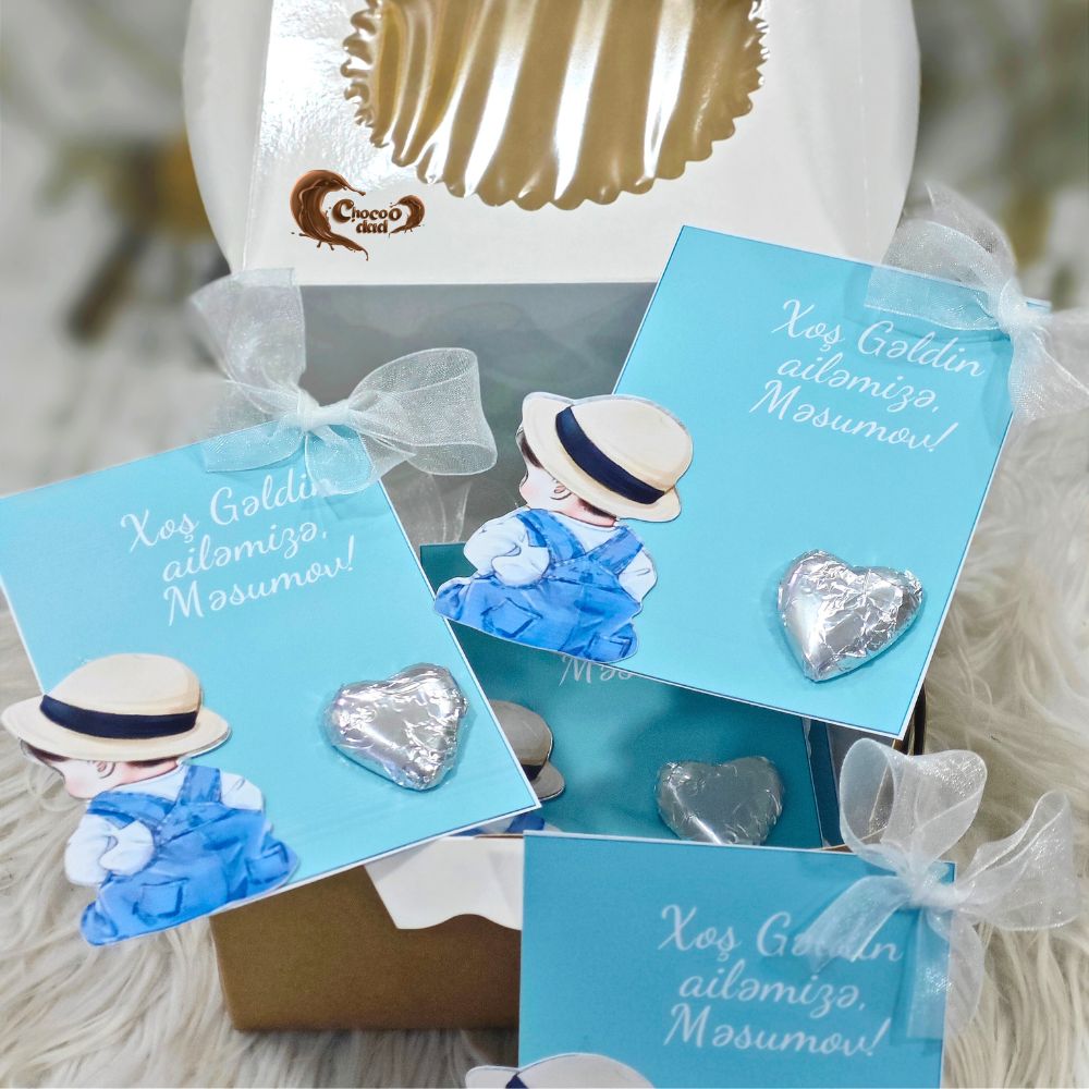 Customization: Add your baby’s name, date, or even a personalized thank-you note for your guests.