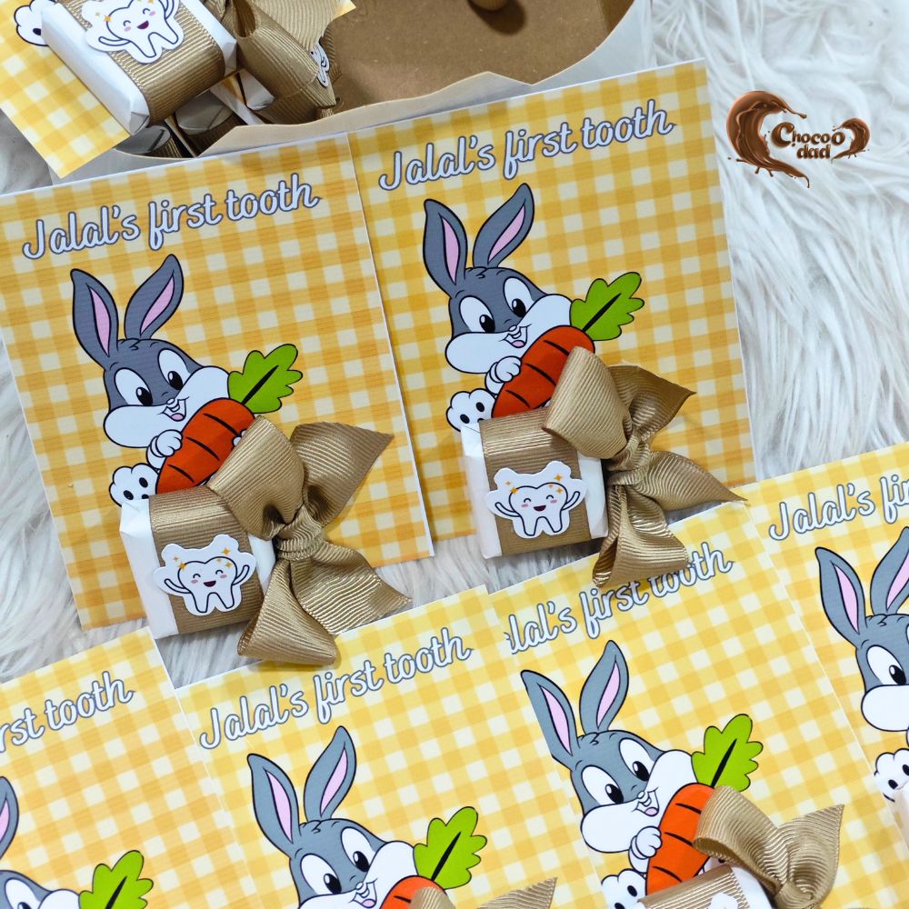 Design: Featuring a cute bunny character, symbolizing innocence and happiness, perfect for a baby’s first tooth party.