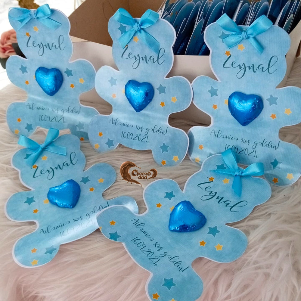 Featuring the message "Welcome to Our Family" and personalized with your baby’s name, these chocolates make the perfect sweet treat to share with loved ones or as a thoughtful gift