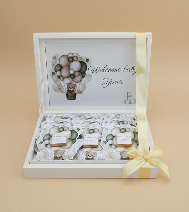 Personalized 24-Piece Baby Boy Chocolate Gift Set – Custom "Welcome Baby Yunis" Keepsake Box with Teddy Bear Hot Air Balloon Theme