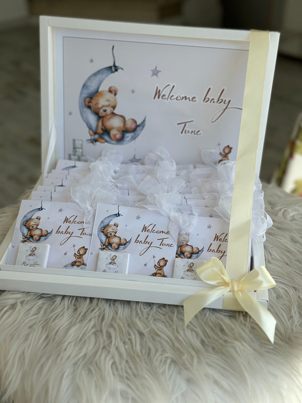 White Newborn Chocolate Box — Personalised Chocolate Gift — Chocoodad Baku