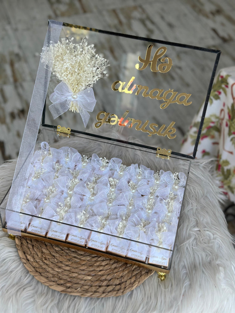Luxury 40-Piece Engagement Chocolate Gift Set