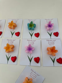Floral Lotus Hair Clip & Heart Chocolate Gifting Card — Personalised Favour — Chocoodad Baku