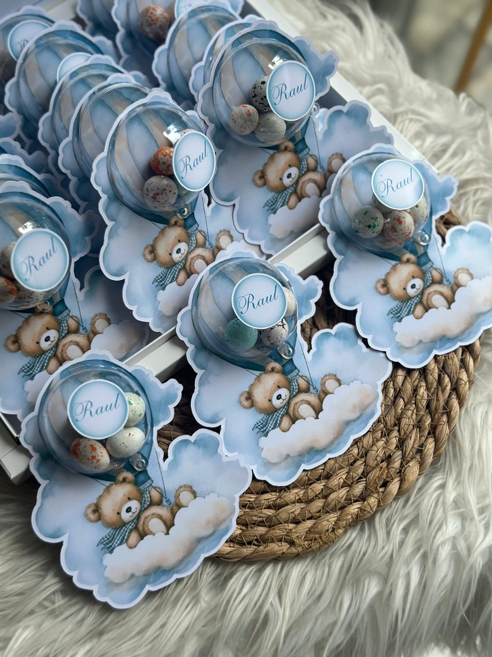 Teddy Bear Hot Air Balloon Baby Shower Bonbon Box — 24 Pieces with Display — Chocoodad Baku