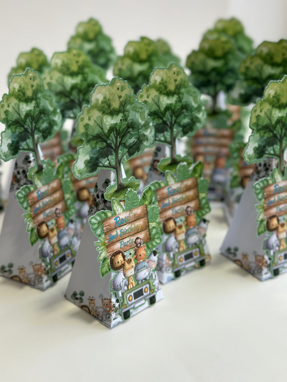 Jungle Safari Pyramid Favour Box — Green 3D Tree Birthday Gift — Chocoodad Baku