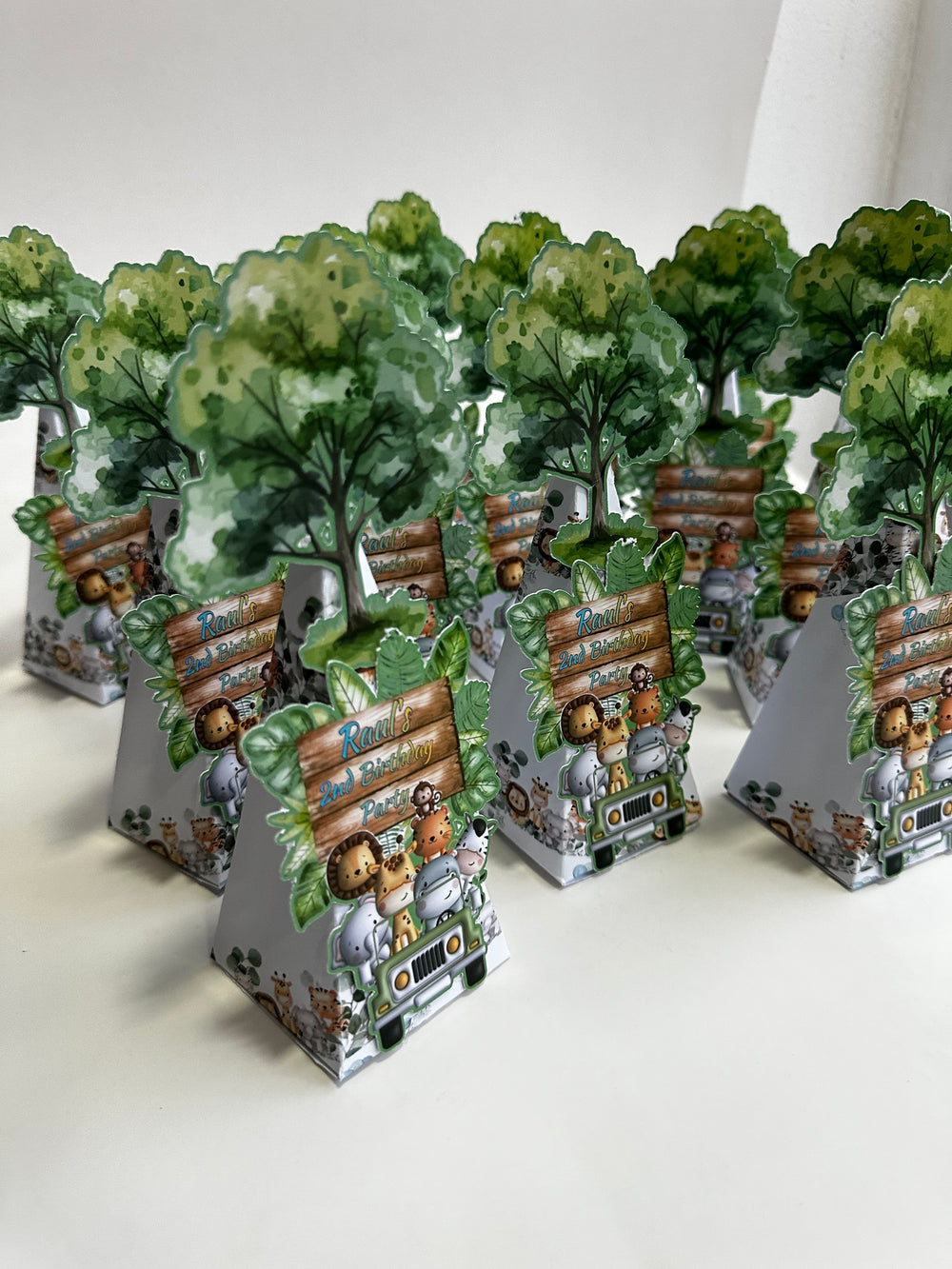 Jungle Safari Pyramid Favour Box — Green 3D Tree Birthday Gift — Chocoodad Baku