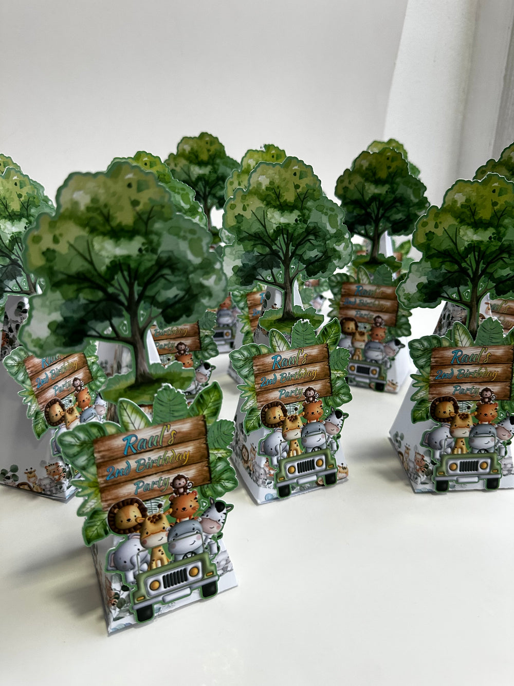 Jungle Safari Pyramid Favour Box — Green 3D Tree Birthday Gift — Chocoodad Baku