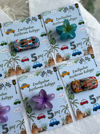 Racing Car & Flower Birthday Accessory Card — Car Toy & Hair Clip — Chocoodad Baku