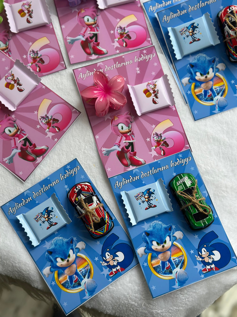 Amy Rose & Sonic Birthday Accessory Card — Hair Clip & Car Toy Favour — Chocoodad Baku