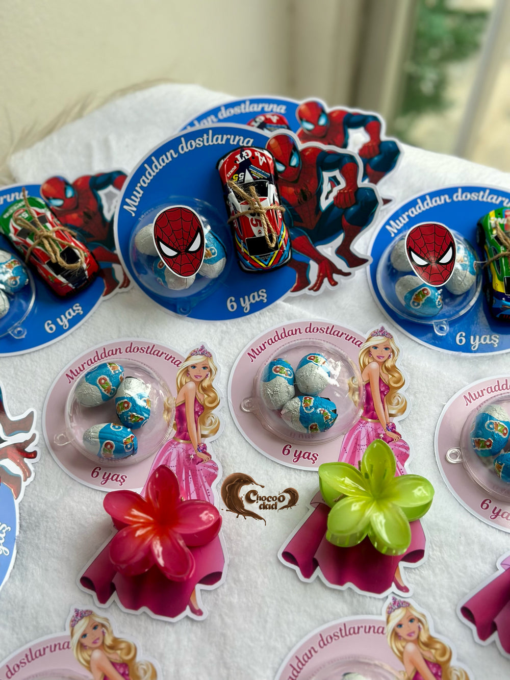 Barbie & Spiderman Birthday Favour Card — Flower Hair Clip & Bonbon — Chocoodad Baku