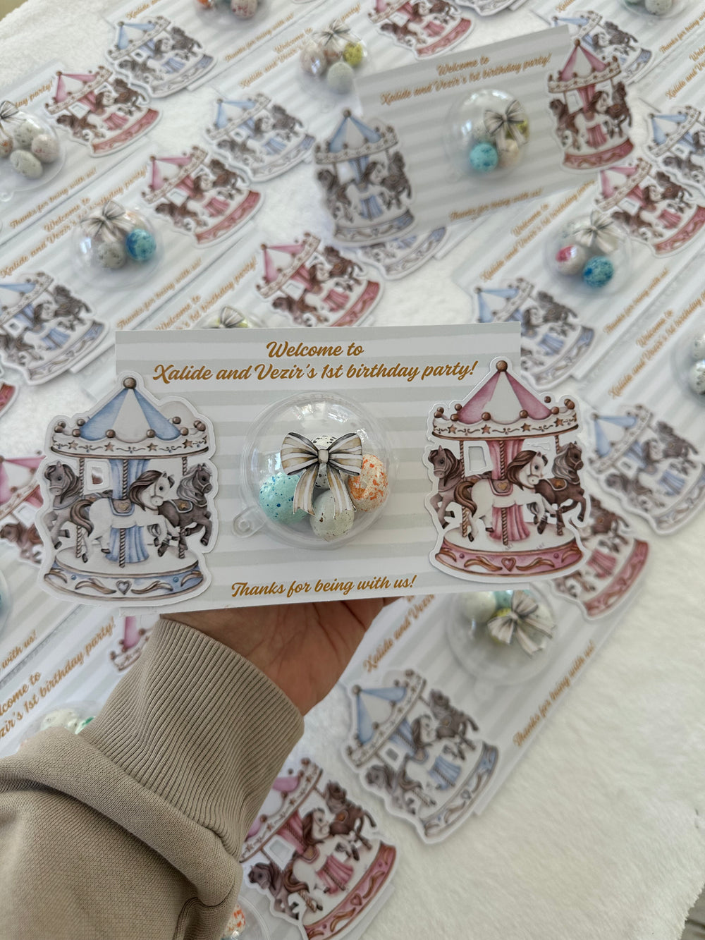 Vintage Carousel Twins 1st Birthday Favour Card — Bonbon Dome Gift — Chocoodad Baku
