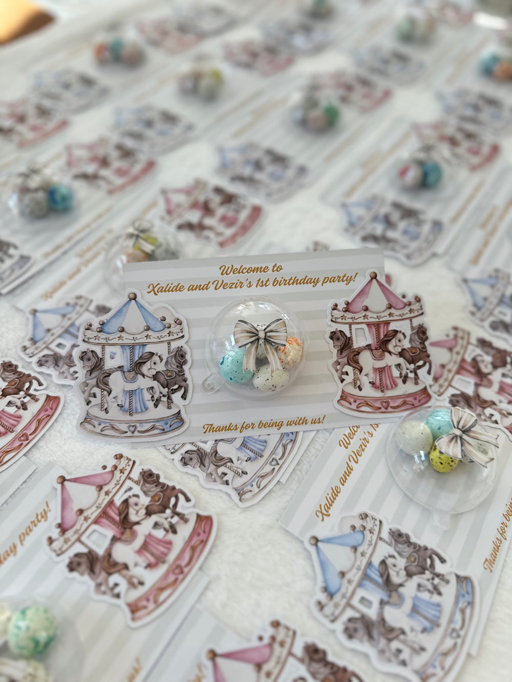 Vintage Carousel Twins 1st Birthday Favour Card — Bonbon Dome Gift — Chocoodad Baku