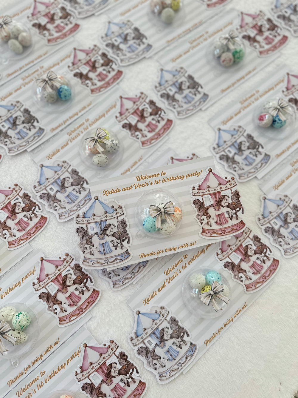 Vintage Carousel Twins 1st Birthday Favour Card — Bonbon Dome Gift — Chocoodad Baku