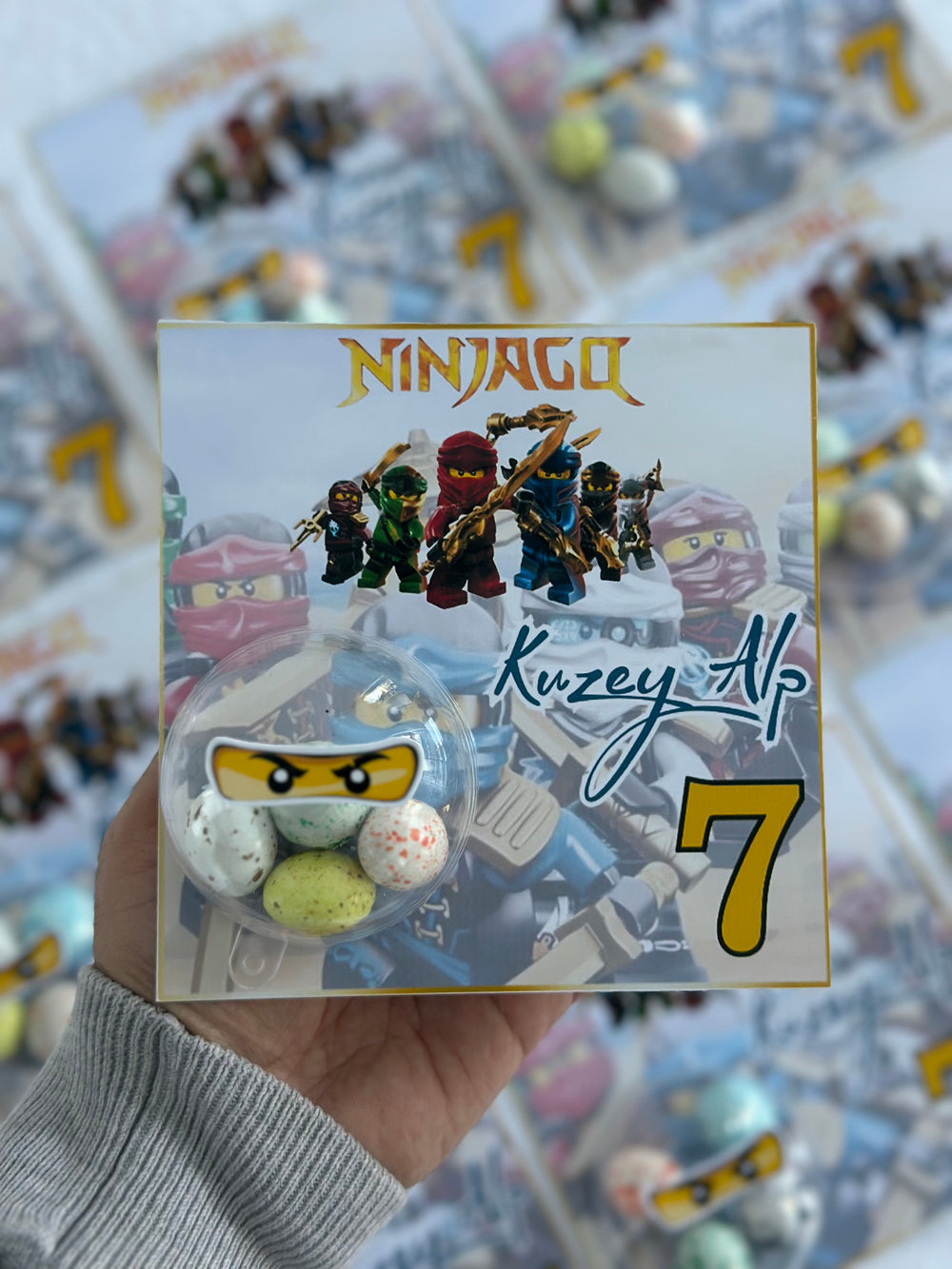 Ninjago Birthday Favour Card — Speckled Bonbon Dome Gift for Boys — Chocoodad Baku