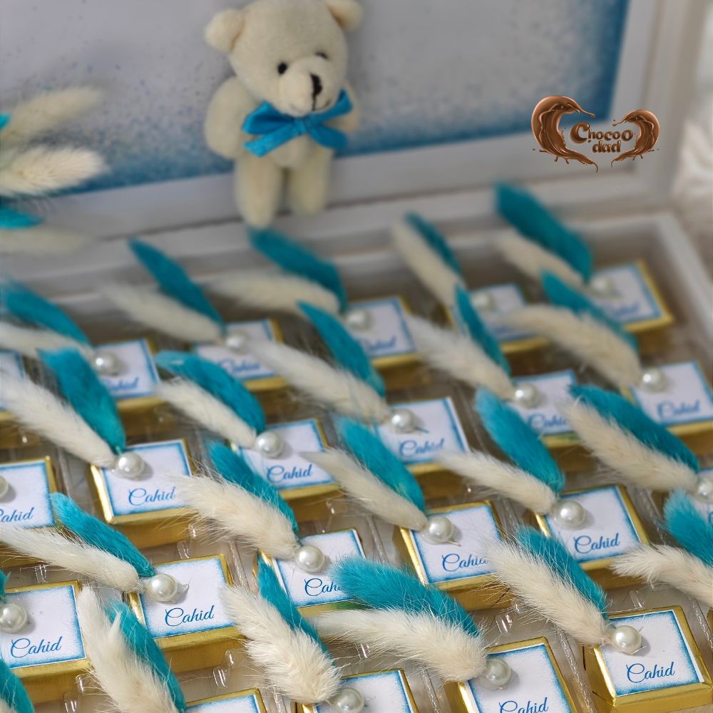 "Congratulations" Baby Coming - 24-Piece Chocolate Box