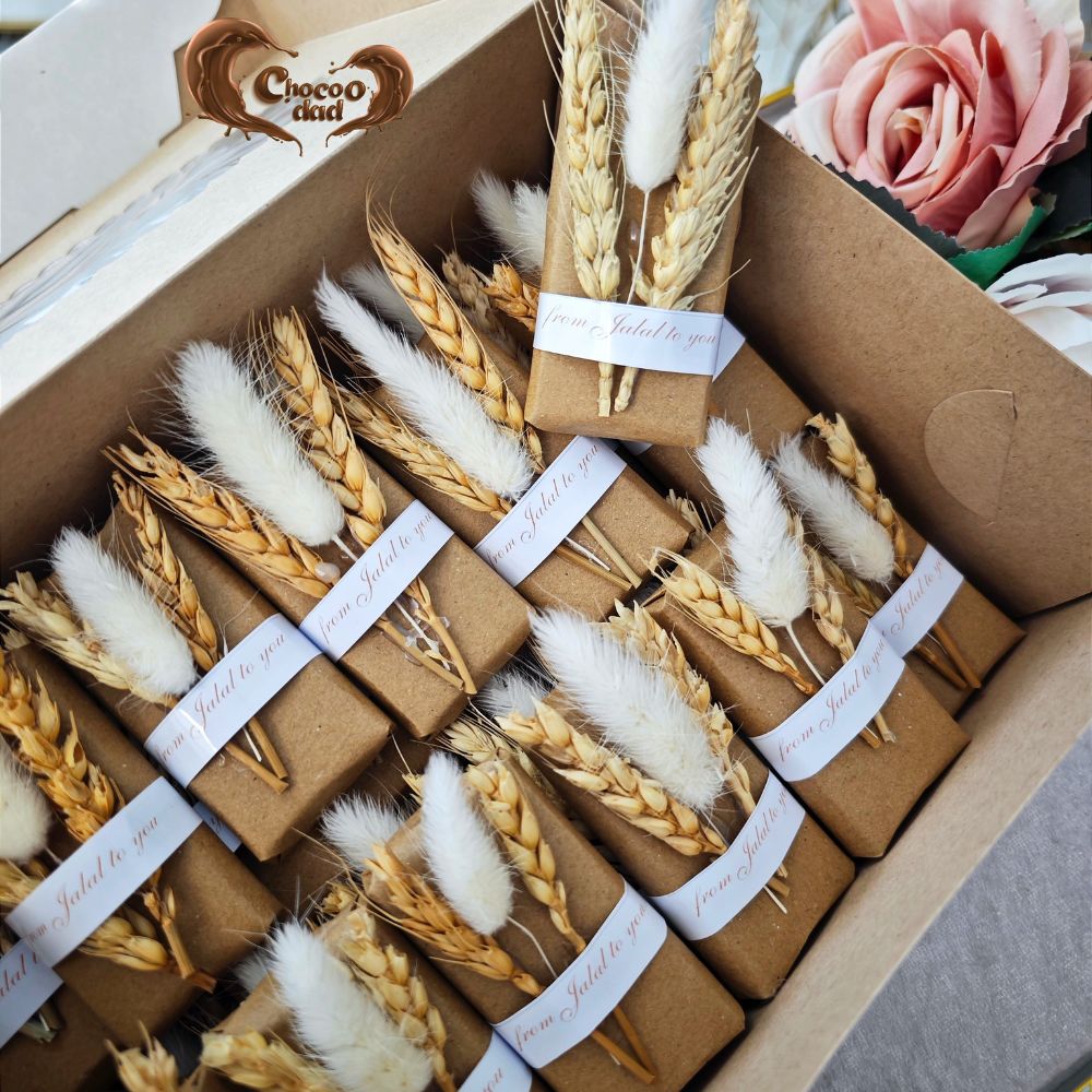 Perfect for birthday parties, garden-themed celebrations, or rustic-style events, these chocolate favors ensure your guests take home a memorable and delightful token.