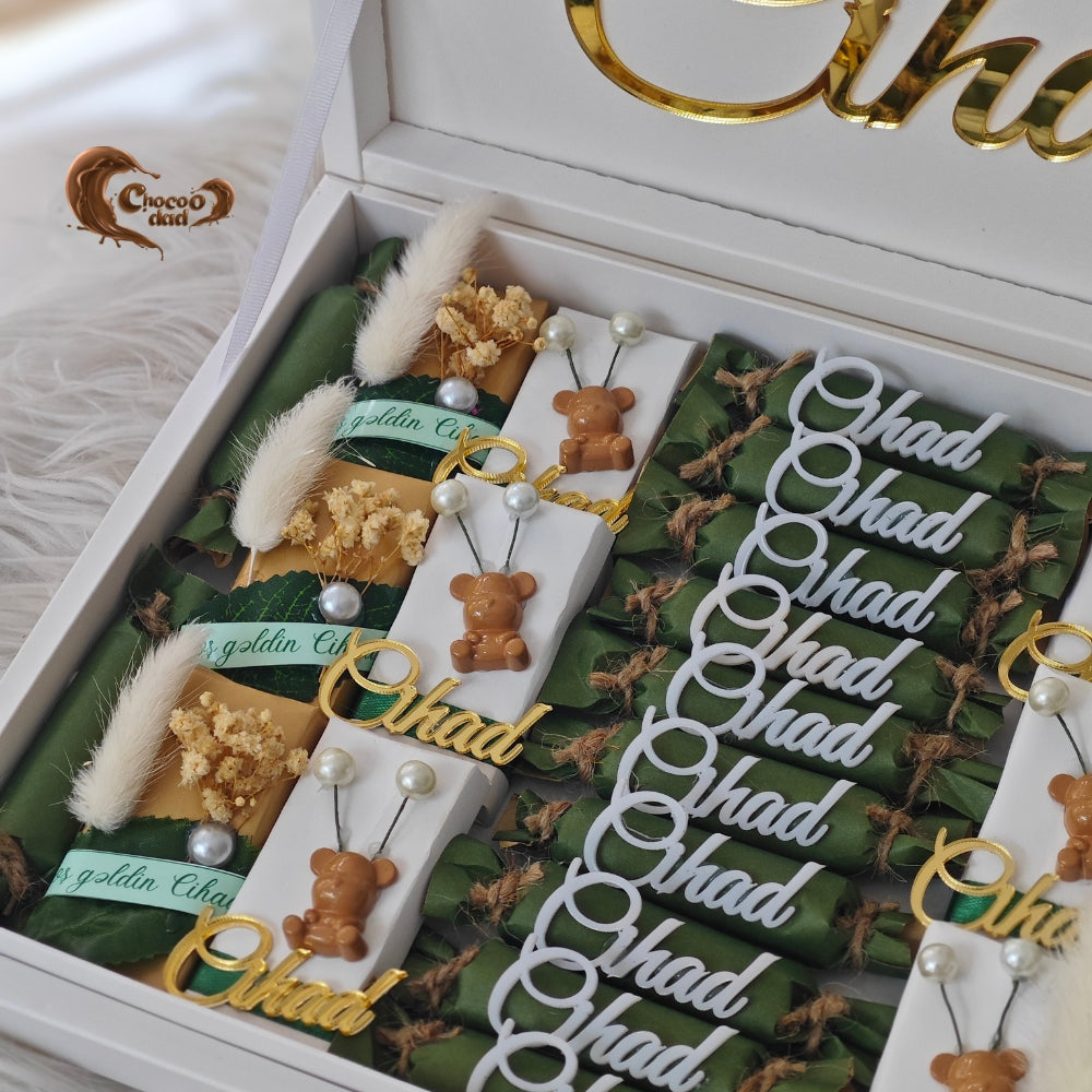 "Welcome Baby" 30-Piece Chocolate Box with Teddy & Floral Decorations