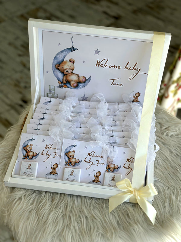 White Newborn Chocolate Box — Personalised Chocolate Gift — Chocoodad Baku