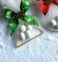 Triangle Dragée Pouch Gold Frame with a 2027 Charm Bow — Chocoodad Baku