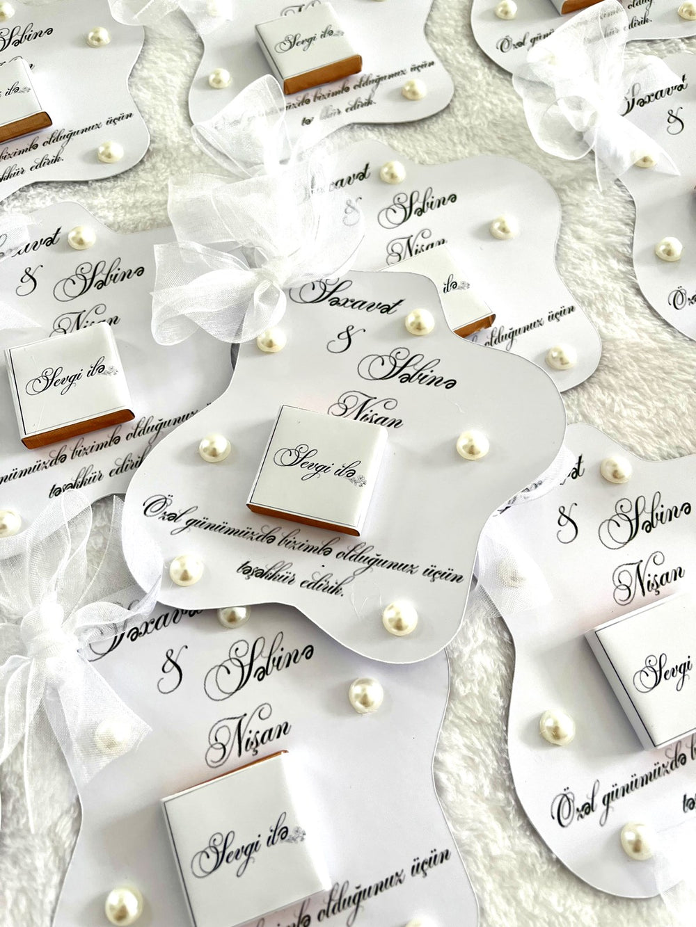 Pearl Flower Wedding Chocolate Favor Cards — Chocodad Baku