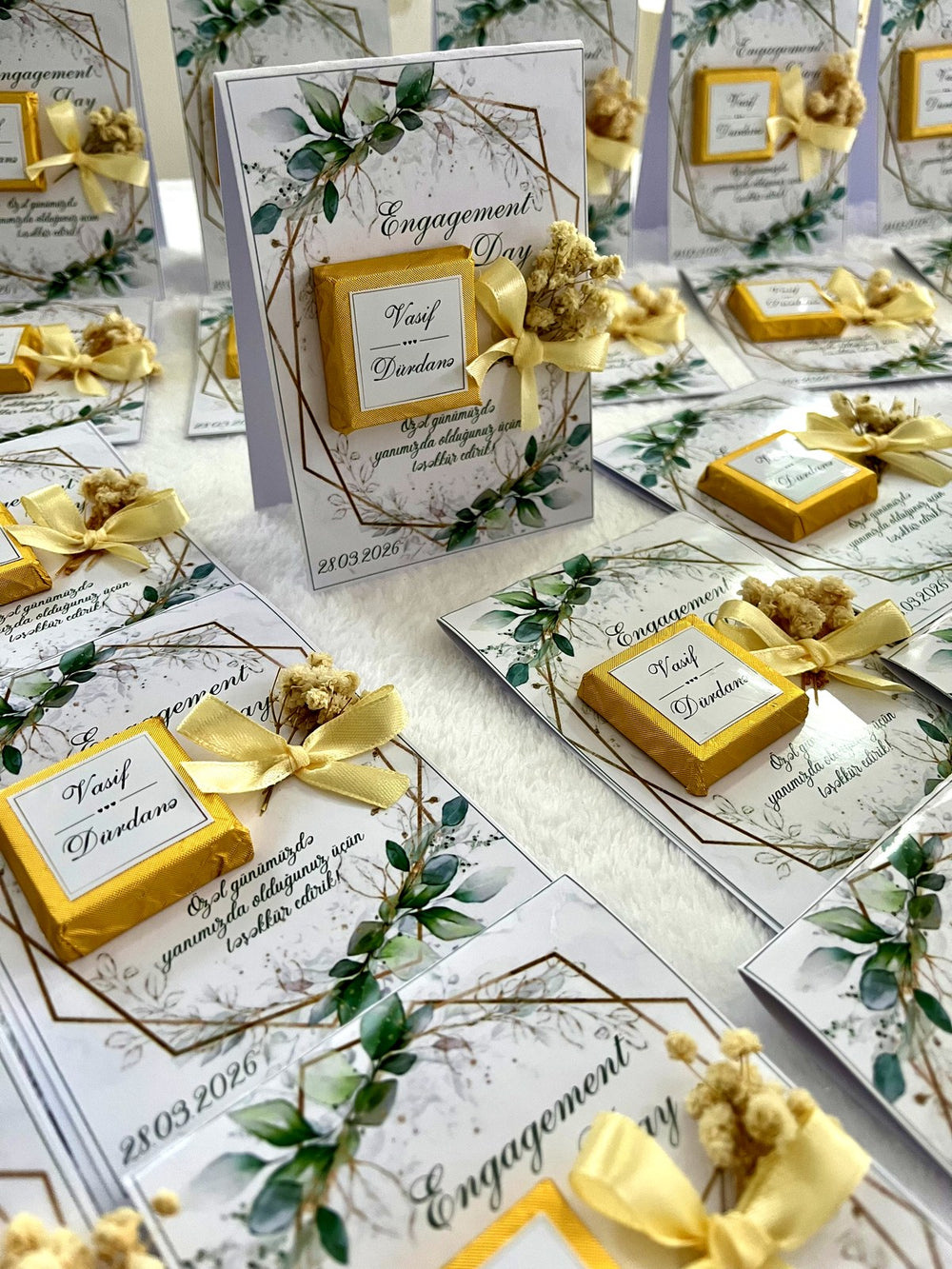 Gold Geometric Greenery Engagement Chocolate Favor Cards with Dried Flowers — Chocodad Baku