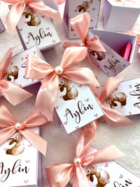 Teddy Bear Birthday Chocolate Favors with Pink Satin Bow & Pearl — Chocodad Baku