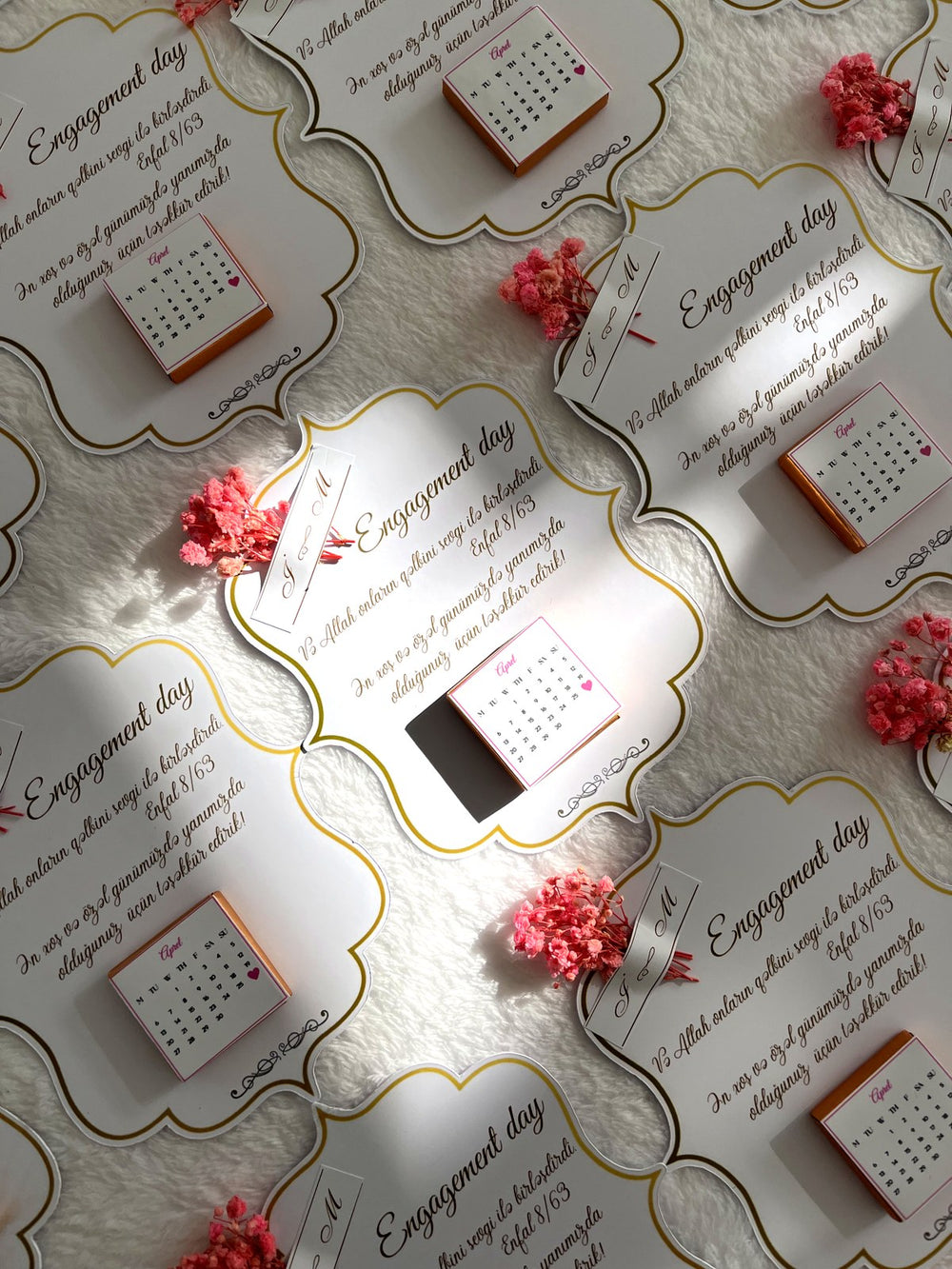 Wavy Frame Engagement Day Favor Cards with Calendar Chocolate & Dried Flowers — Chocodad Baku