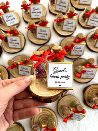 Henna Party Wood Slice Favors with Henna, Roses & Chocolate — Chocodad Baku