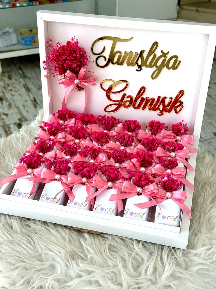 Həri Günü şokolad kompozisiyası – 24 ədəd şokolad və qutu birgə