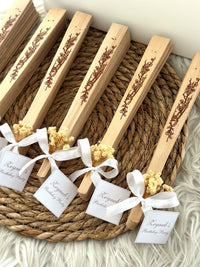 Wooden Fan Birthday Favor with Name Card — Chocoodad Baku