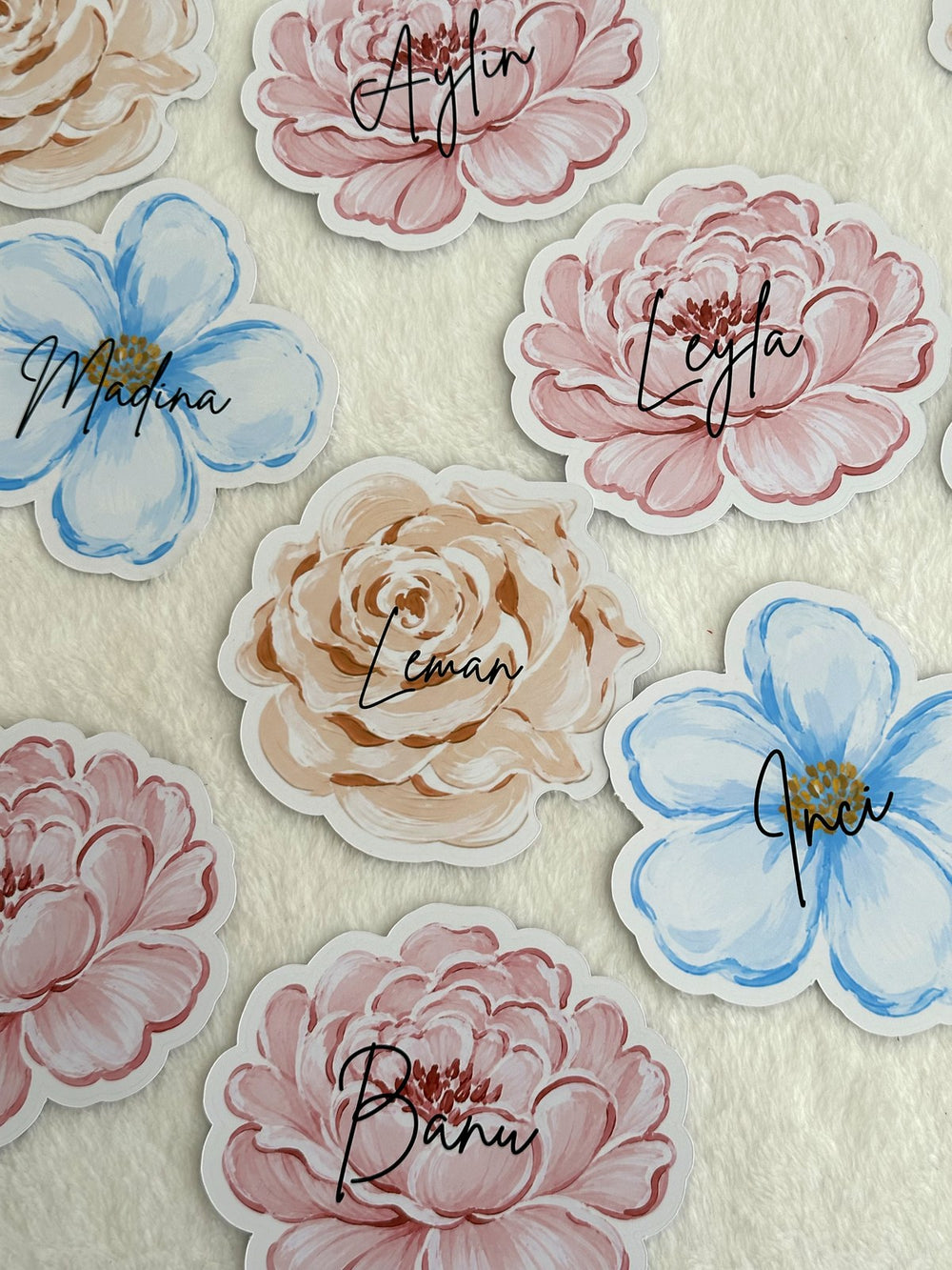 Watercolour Flower Name Place Cards Die-Cut Peony Shape — Chocodad Baku