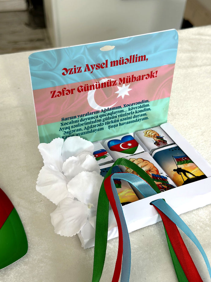 Xarıbülbüllü Zəfər Günü 6 ədəd südlü mini şokolad qutusu