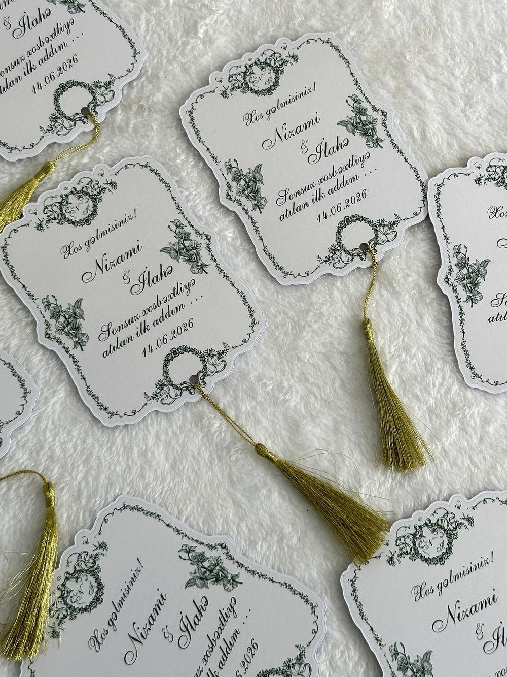 Green Floral Frame Wedding Favor Cards with Gold Tassel — Chocodad Baku