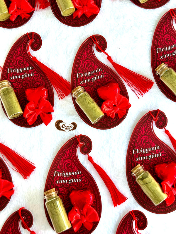 Paisley Henna Night Favor Cards with Henna Vial & Heart Chocolate — Chocodad Baku