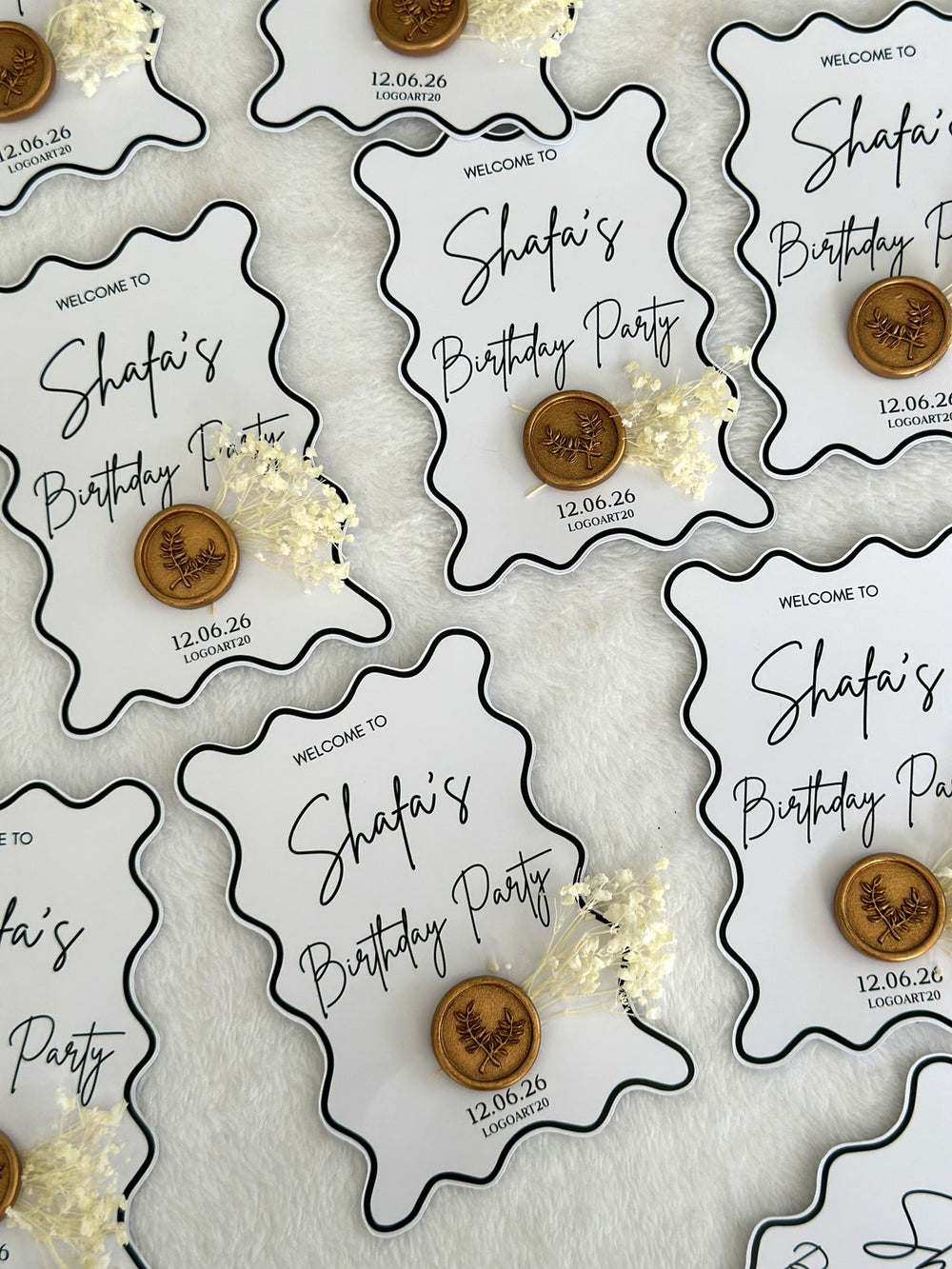 Wavy Frame Birthday Party Favor Cards with Gold Stamp & Dried Flowers — Chocodad Baku