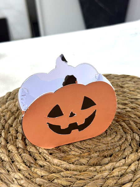 Balqabaq formalı Halloween hədiyyə qutusu – oyma üzlü