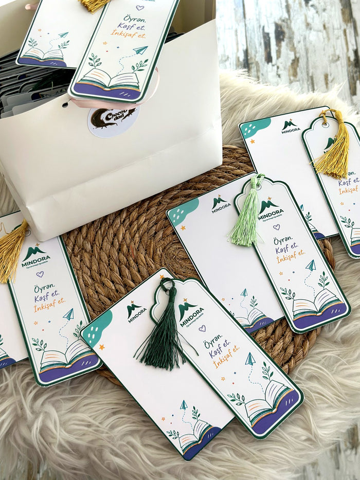 Məktəb kitab üçün əlfəcin aksesuarlı kart