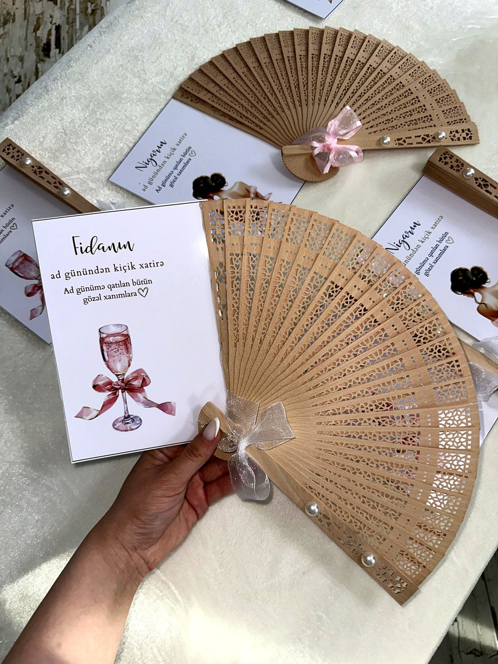 Pink Champagne Glass Birthday Keepsake Cards with Wooden Hand Fan — Chocodad Baku