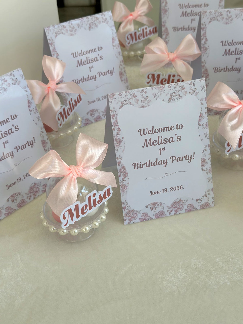 Lilac Floral 1st Birthday Tent Cards with Name Dragee Dome — Chocodad Baku