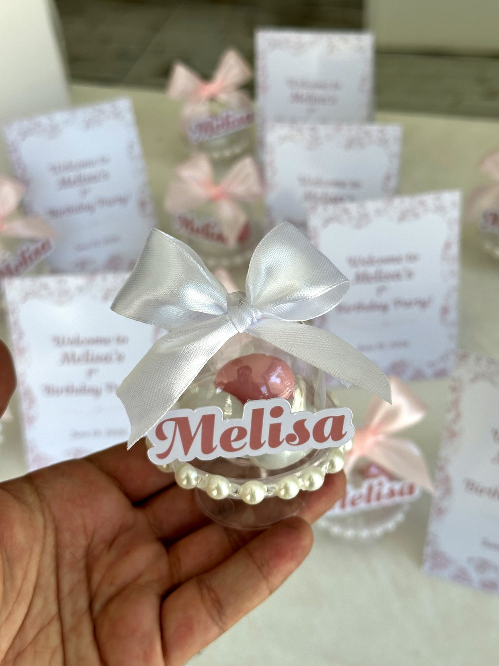 Lilac Floral 1st Birthday Tent Cards with Name Dragee Dome — Chocodad Baku
