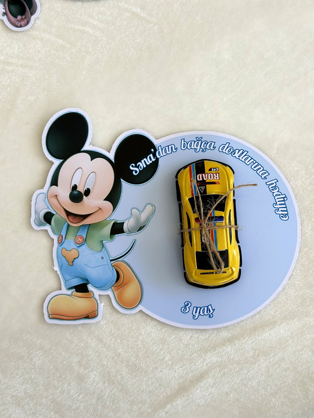 Mickey and Minnie Kindergarten Favor Cards with Toy Car and Flower Clip — Chocodad Baku