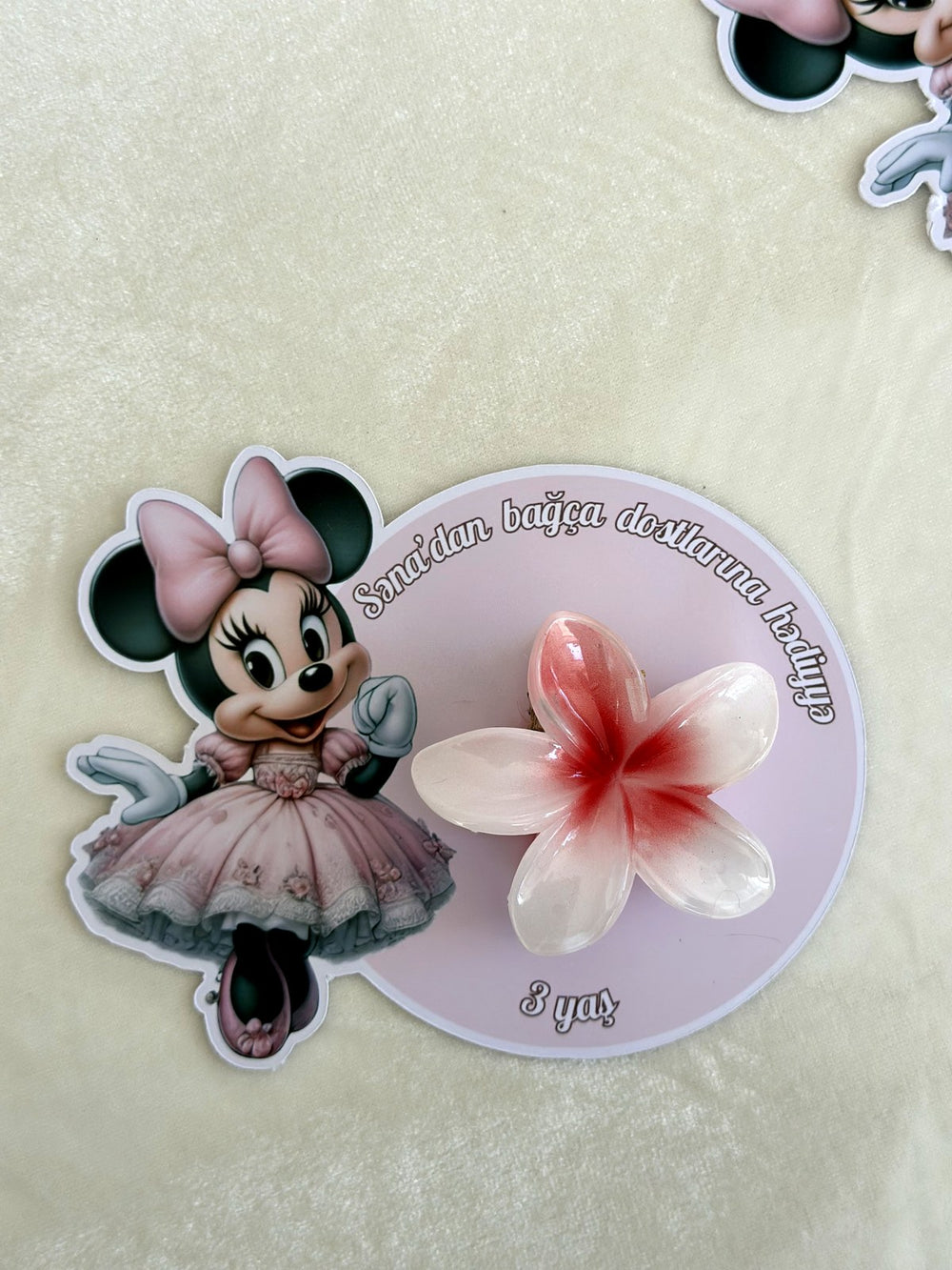 Mickey and Minnie Kindergarten Favor Cards with Toy Car and Flower Clip — Chocodad Baku