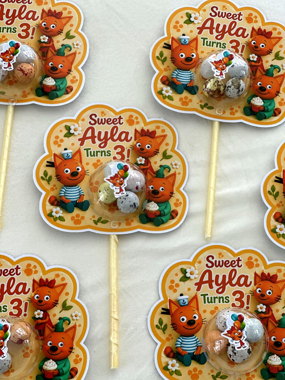 Kid-E-Cats Candy Dome Sticks with Chocolate Eggs — Chocodad Baku